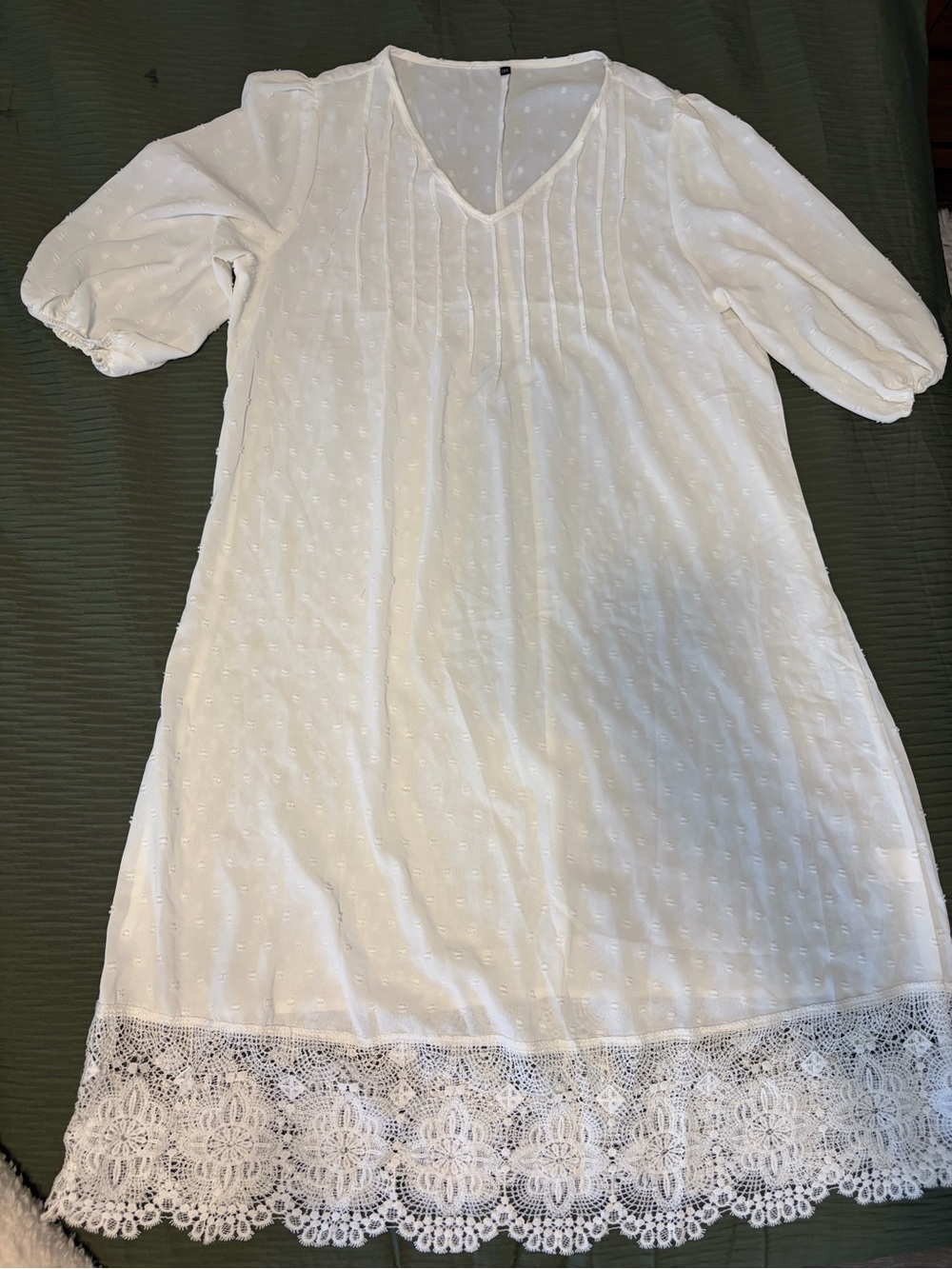 Women's White V-Neck Midi Dress with Lace Hem
